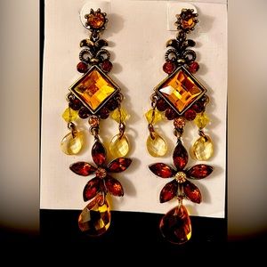 Party garden earrings. Dangling flower fun!